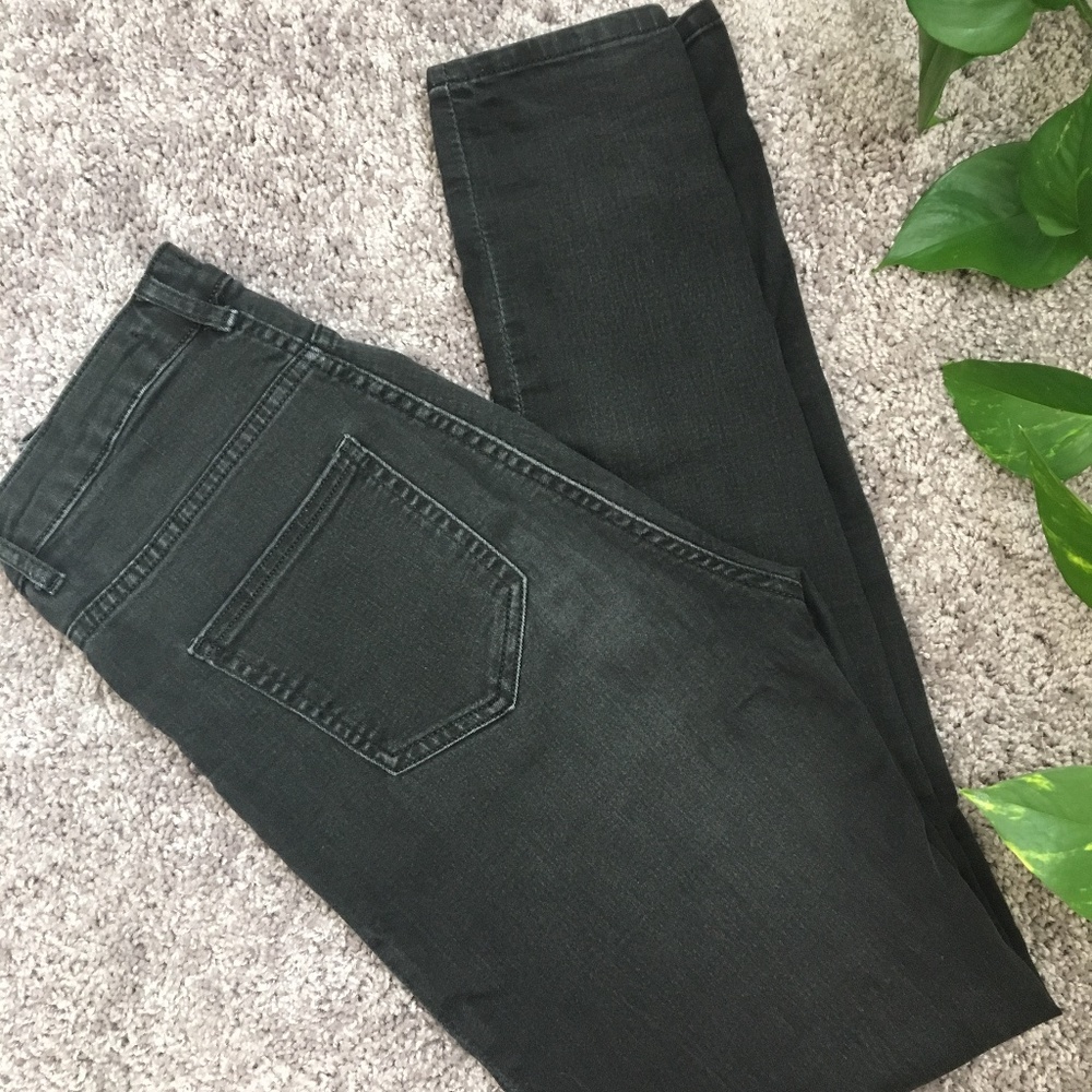 High rise black skinny jeans
